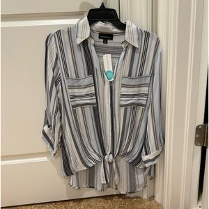 Fortune & Ivy Blake Tie Front Blouse